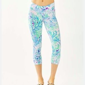 Lilly Pulitzer Luxtetic Weekender High Rise Crop Leggings